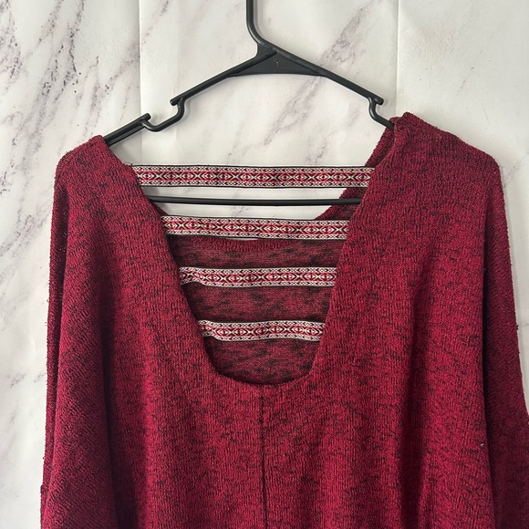 MAROON AZTEC PRINT BACK DETAIL SWEATER - Picture 3 of 10